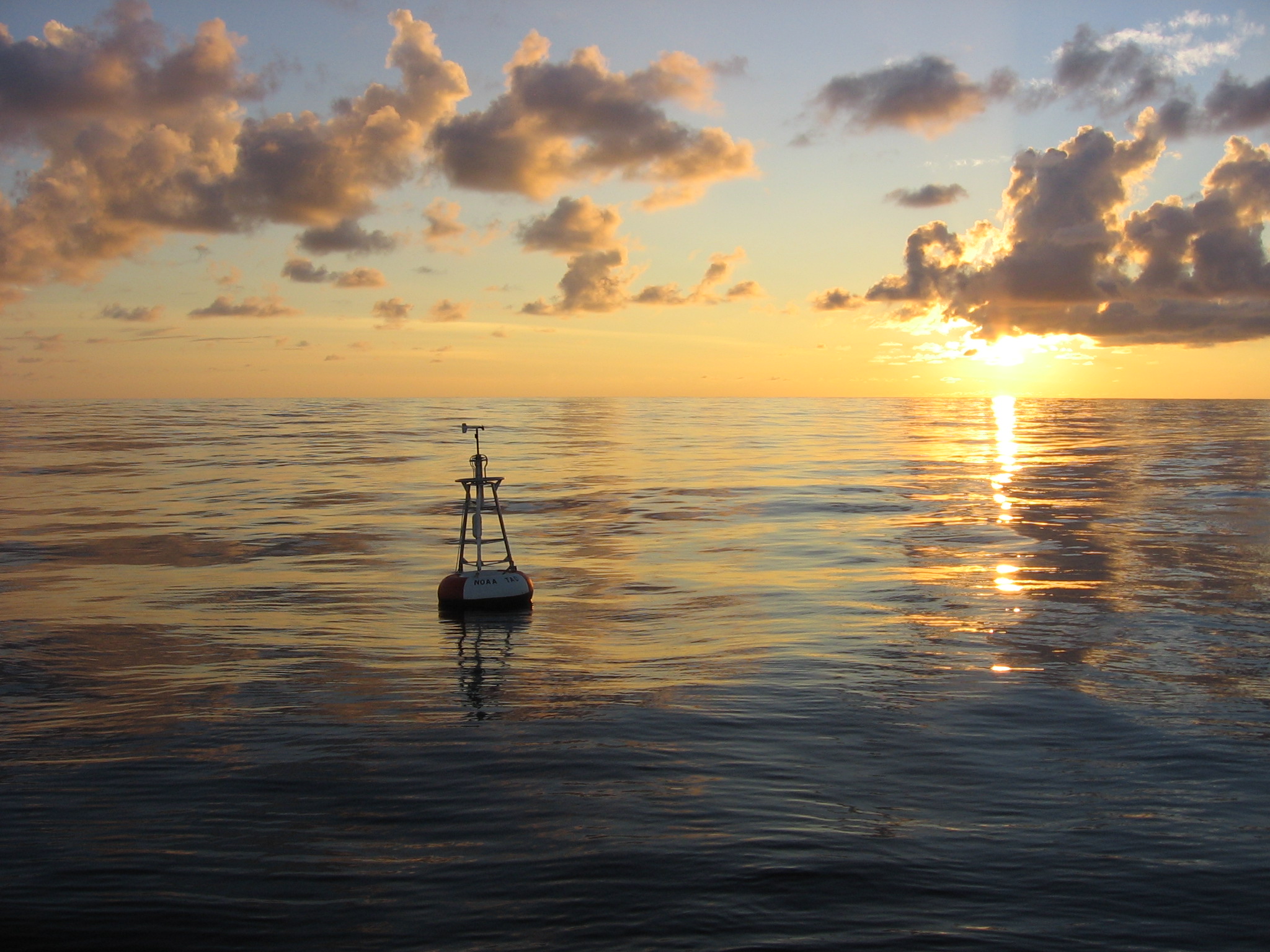 Meet 5 NOAA buoys that help scientists understand our weather, climate and  ocean health - NOAA Research