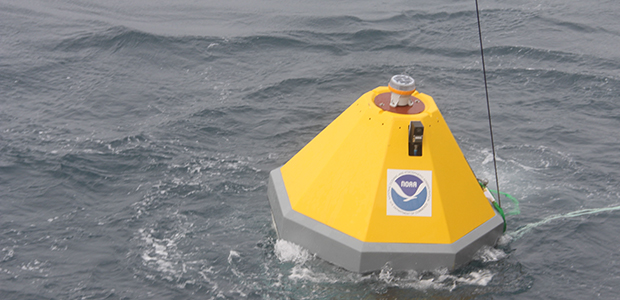 New NOAA ocean acidification monitoring buoy
New NOAA buoy is first of its kind to be deployed North of the Arctic Circle. (Credit: NOAA)