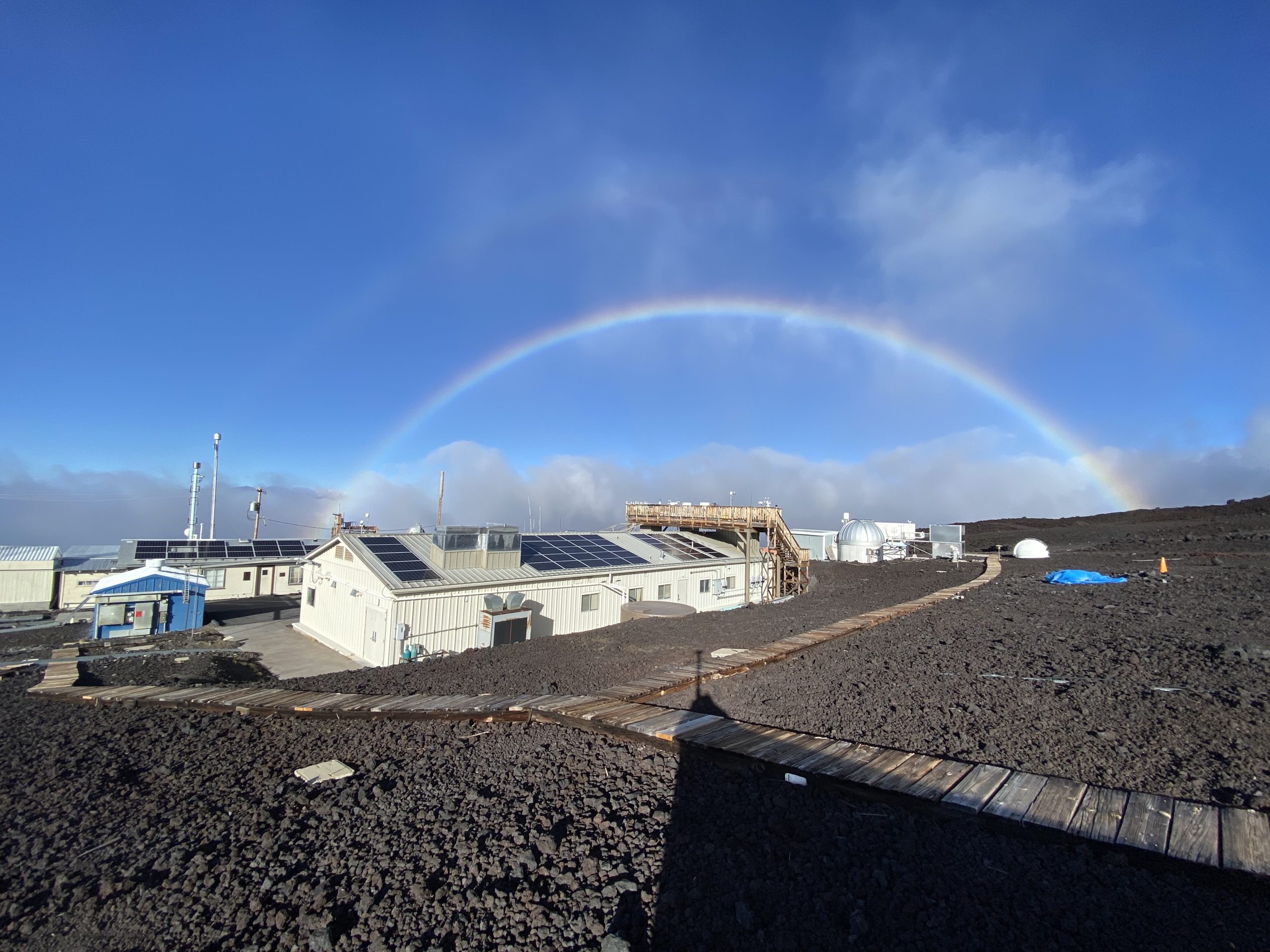Rainbow over Hawai'ian NOAA laboratory